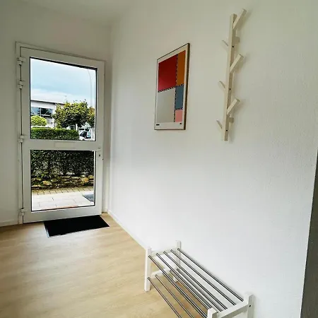 Apartment Haus Rasink I Monteure I Teams I 160m2 I 5 Z I Terrasse I P I 2 Wc I Kueche I Smart Tv *