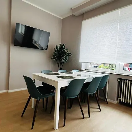 Haus Rasink I Monteure I Teams I 160m2 I 5 Z I Terrasse I P I 2 Wc I Kueche I Smart Tv Ibbenbueren
