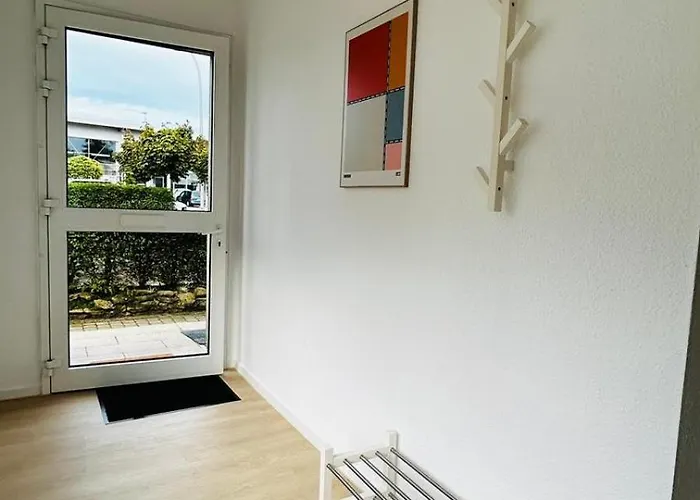 公寓 Haus Rasink I Monteure I Teams I 160m2 I 5 Z I Terrasse I P I 2 Wc I Kueche I Smart Tv *