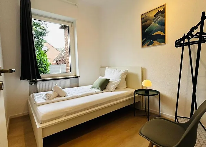 公寓 Haus Rasink I Monteure I Teams I 160m2 I 5 Z I Terrasse I P I 2 Wc I Kueche I Smart Tv