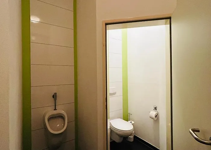 Haus Rasink I Monteure I Teams I 160m2 I 5 Z I Terrasse I P I 2 Wc I Kueche I Smart Tv 公寓 *